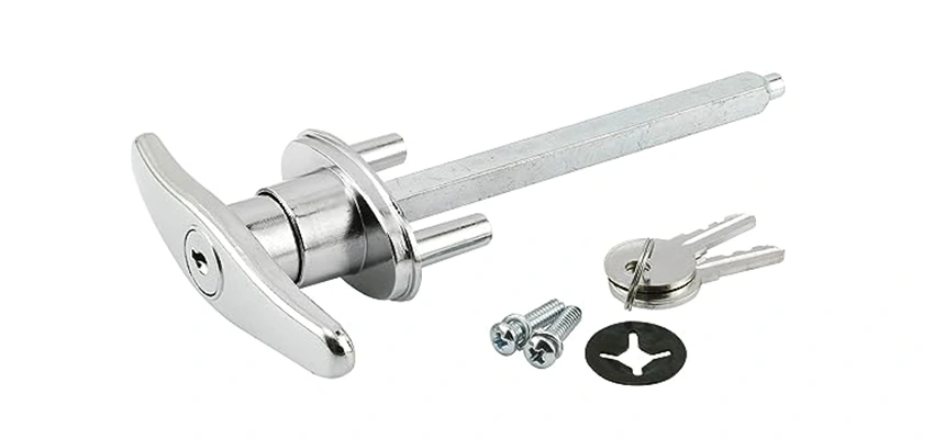 Old Style Garage Door Locks Replacements in Oroville East, California